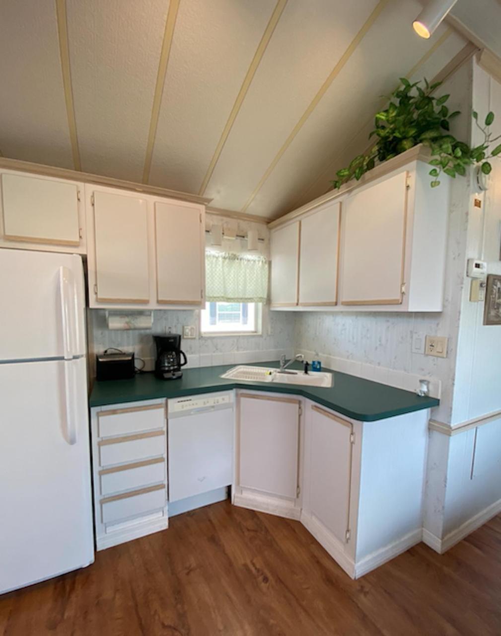Woody'S Rv Resort Llc Sebring Room photo